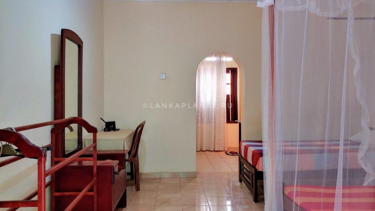 Hotel Twin Palms Mirissa Zewnętrze zdjęcie