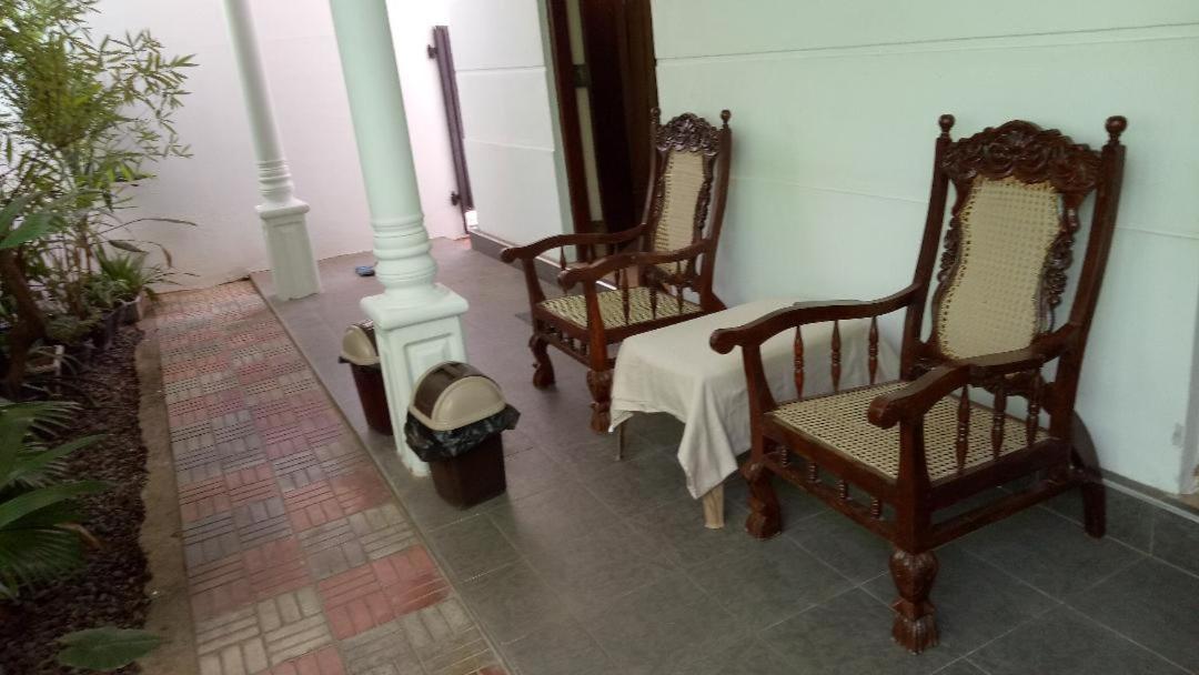Hotel Twin Palms Mirissa Zewnętrze zdjęcie